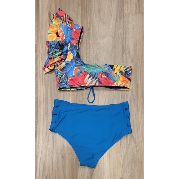 One Shoulder Two Piece Swimsuit Bikini - Picture 3 of 7